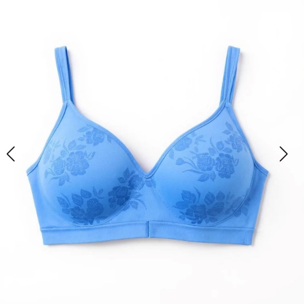 UNDEROUTFIT NWT - 460 Bra